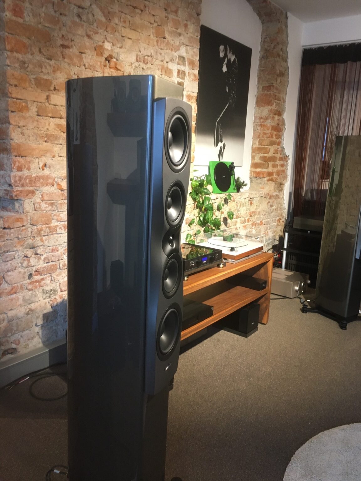 Über Uns - HiFi-Studio