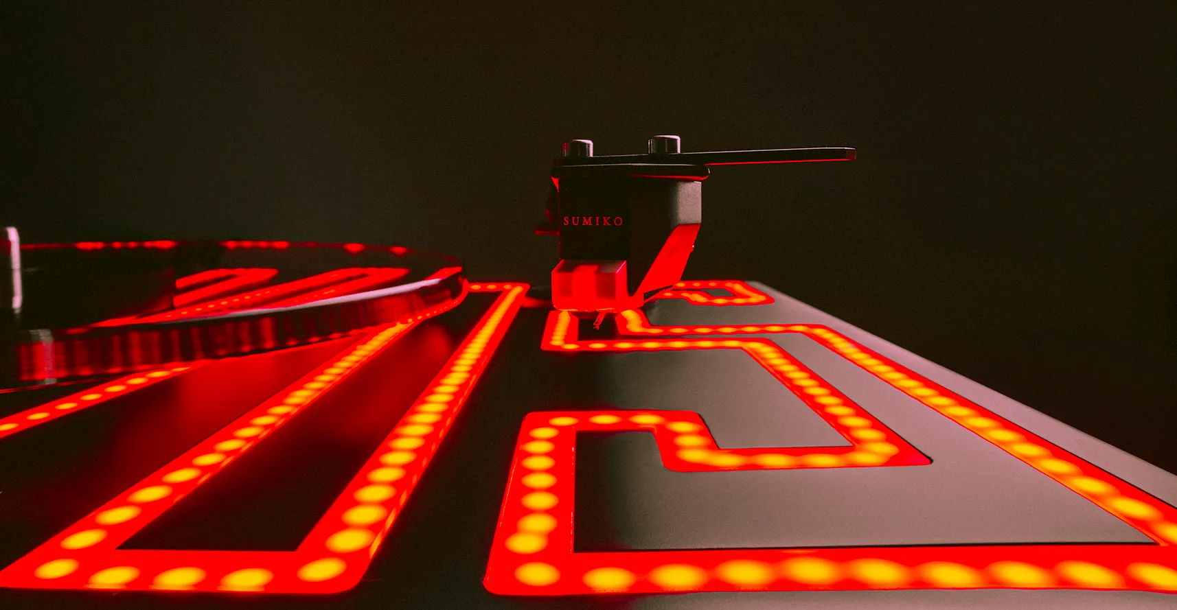 Pro-Ject Elvis Plattenspieler mit Sumiko Rainier MM-Tonabnehmersystem