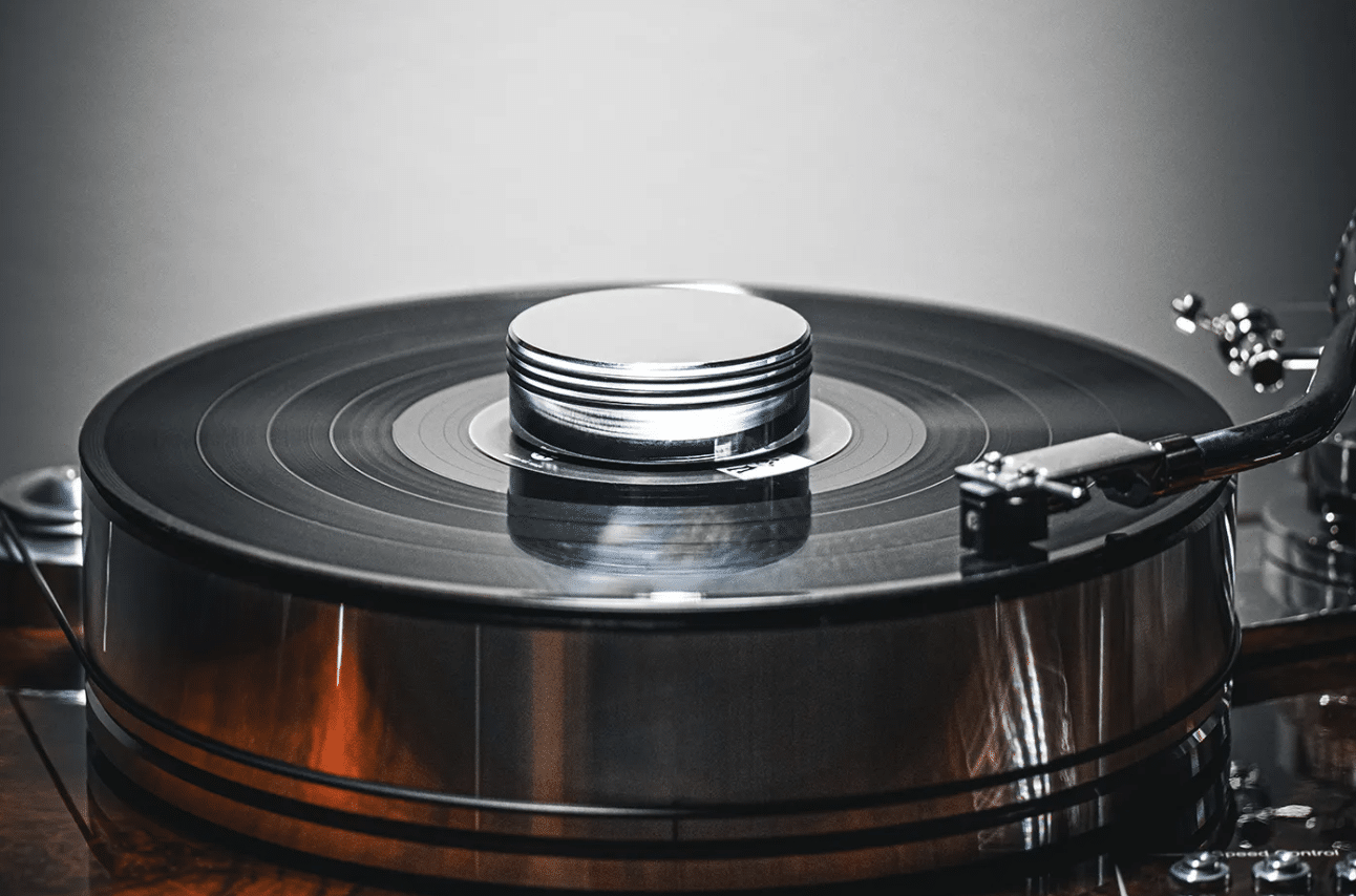 pro-ject-record-puck-rs-grey-lifestyle