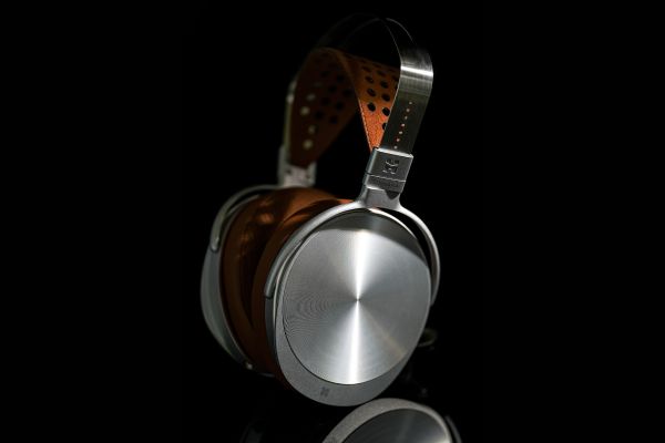 hifiman-susvara_unveiled_side2