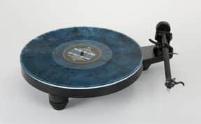 Rega Reply Plattenspieler Plug`n`Play